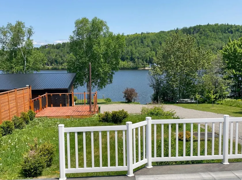 Nature Pool Table & Water Access - Le Highland - Image 1
