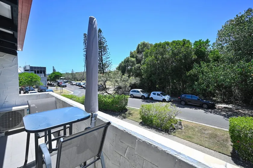 Beachfront 1BR, Loft - Surf, Cafe, Relax - Image 1