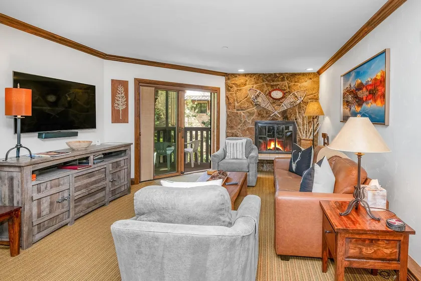 Gå til Lionshead Gondola, nyligt renoveret condo | Westwind 207 - Image 1