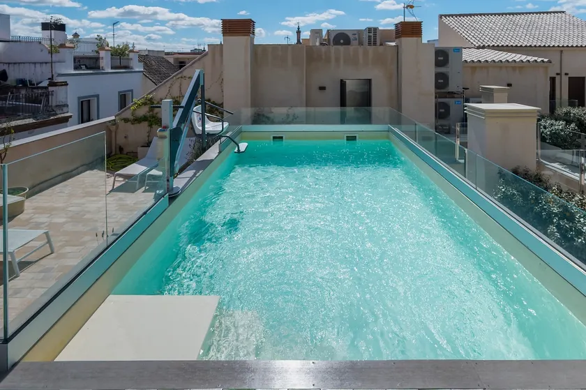 New stylish - Swimming pool solarium -Feria 23 - Image 1