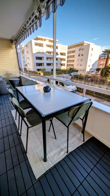 Modern app. w. Balcony &AC, 500m from Lake & Train - Image 1