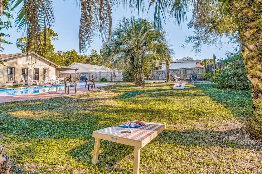 Lillian Get Away Pool & Pets 15 mins to Beach - Image 1