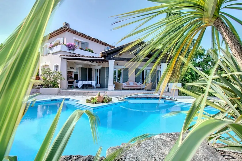 Villa L'Escale des Golfs de St Raphael - Image 1