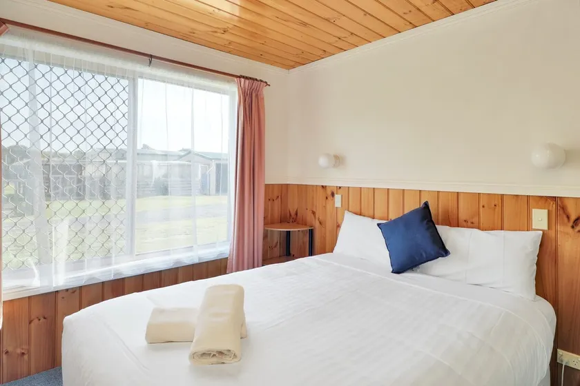 1 Bedroom Self Contained Unit - Image 1