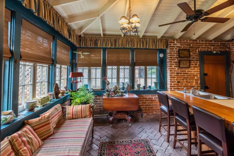 Terrace Carriage House | 1/1, Pet Friendly w/ fee - Image 1