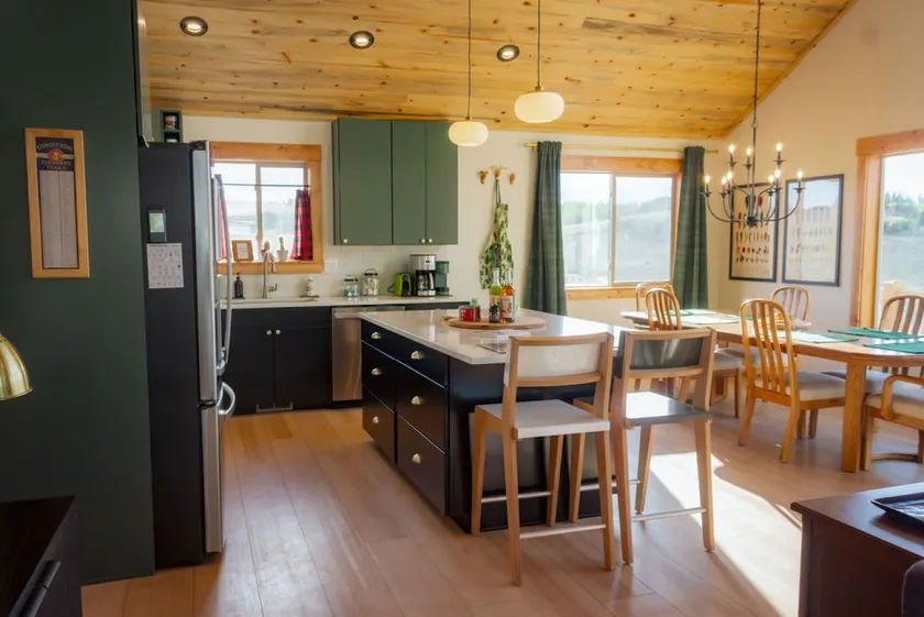 Off Grid Mountain Cabin with Deck and Divide Views - Image 1