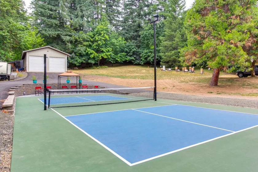 3-Acre Retreat w Fire Pit, Pickleball & Gazebo - Image 1