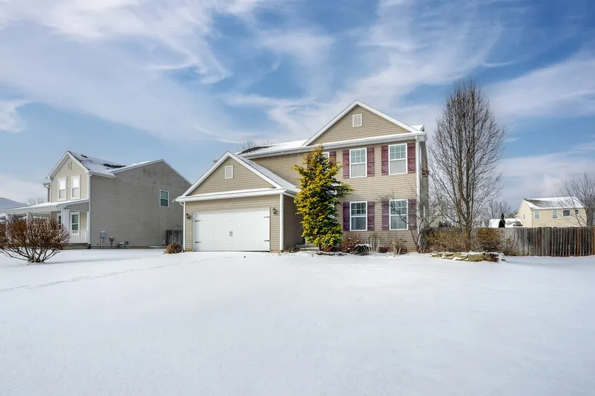 Spacious Family Getaway w/ Yard in Kalamazoo! - Image 1