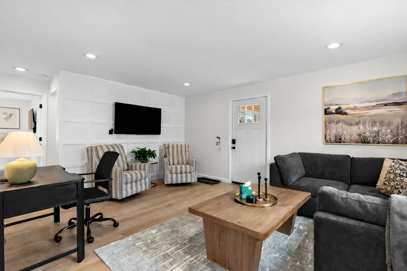 New! Luxury 2BR Suite | 20 min to Downtown Detroit - Image 1