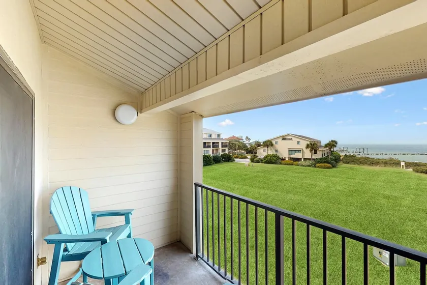 Dreamy Beach Gem W/ Shared Pool, Private Balcony - Image 1
