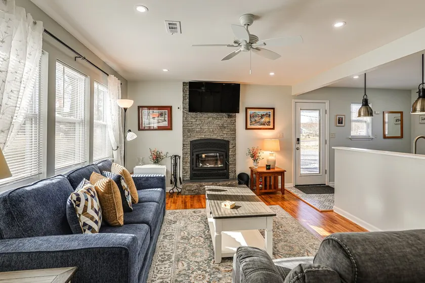 3 Mi to Washington College! Updated Home w/ Patio - Image 1