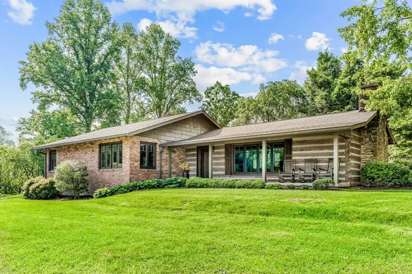 Spacious country home, firepit, amazing views - Image 1