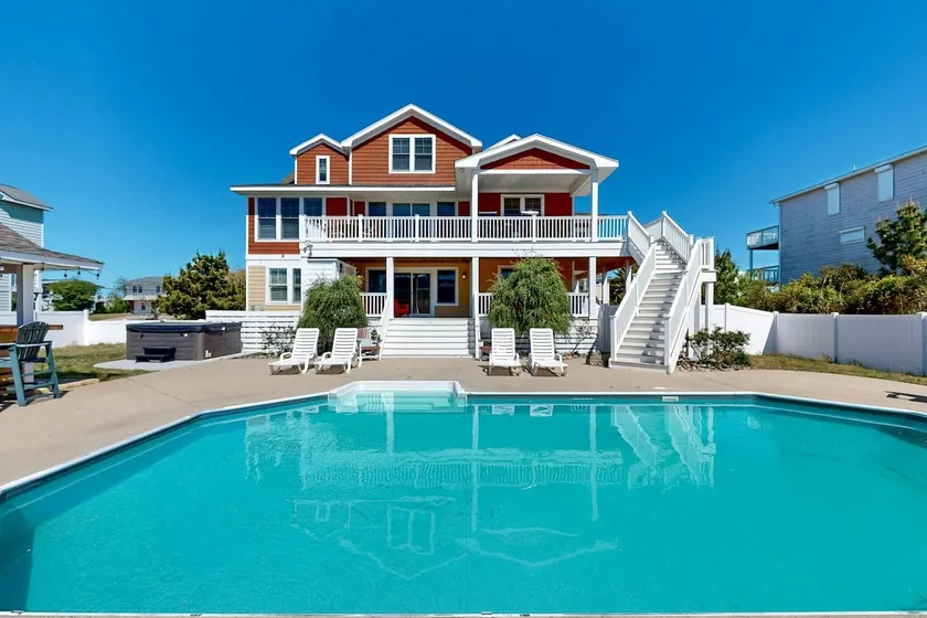 Ocean view, steps to beach with Free Wifi, private - Image 1