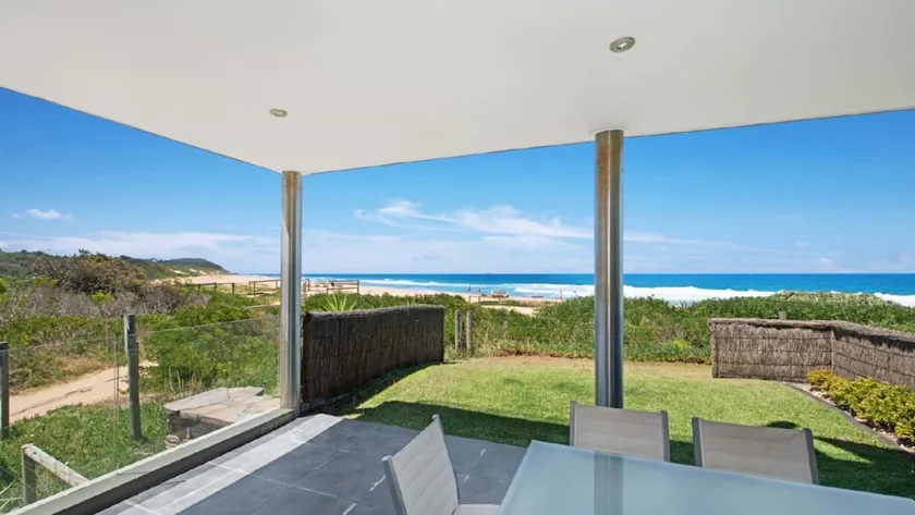 The Pavillion 1 - Beachfront - Image 1