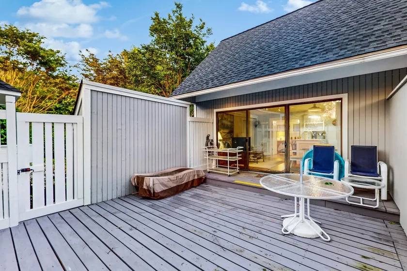 Sea Colony 2nd floor condo with free WiFi shared tennis court & sauna with an ocean view - Image 1