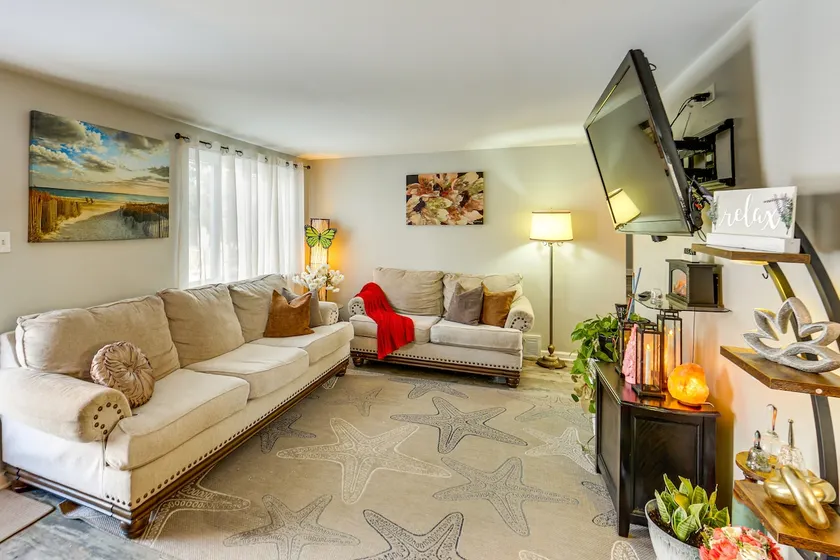 Pet Friendly, Private! Multi-level Brookline Home - Image 1