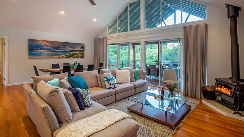 Sky View Elevated Estate with Resort Style Pool - Image 1