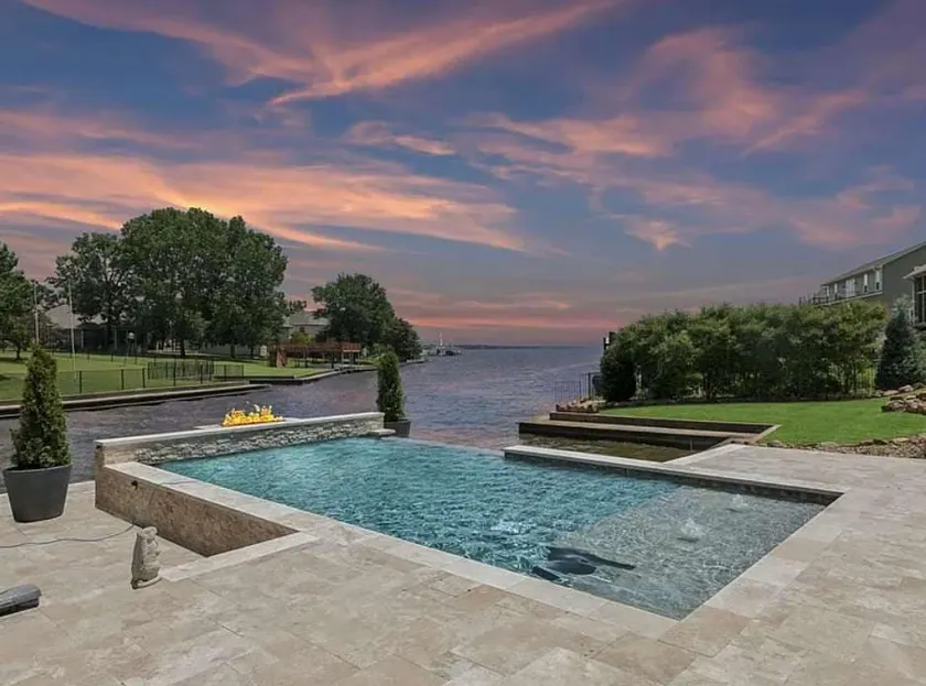 The Putt & Paddle | Cedar Creek Lakefront - Image 1