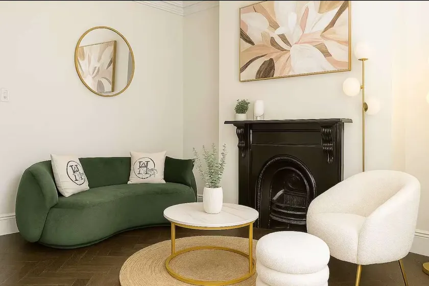 Colourful Darlinghurst Home In Perfect Location by Hyde Park - Image 1