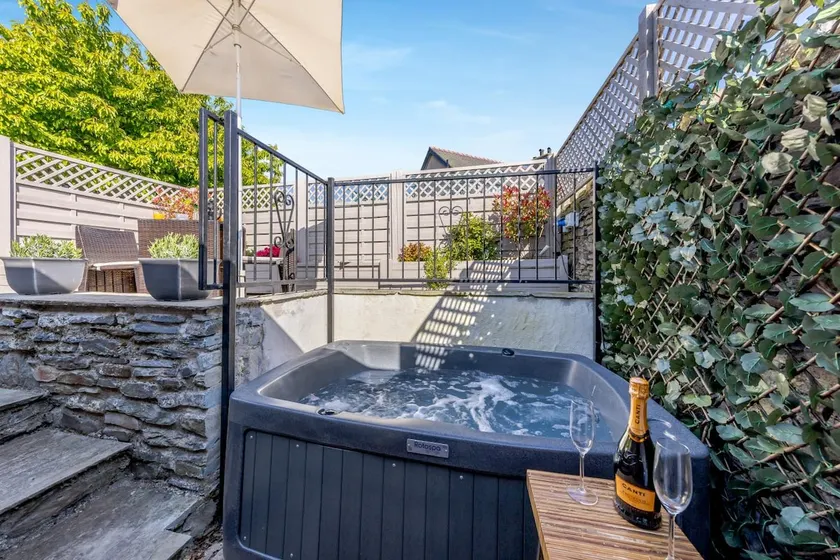 1 Bed in Cerrigydrudion oc-bow194 - Image 1