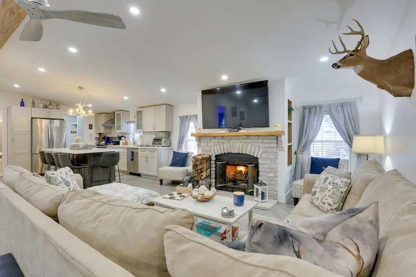 Hike & Explore! Nature-centric Hudson Valley Home - Image 1