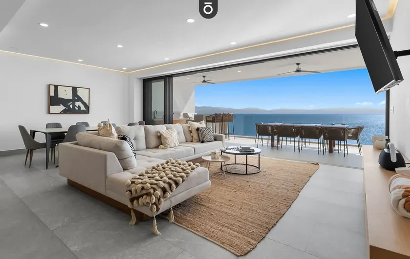 Bantay 8I | Beachfront 4BR PH w/ Outdoor Kitchen - Image 1