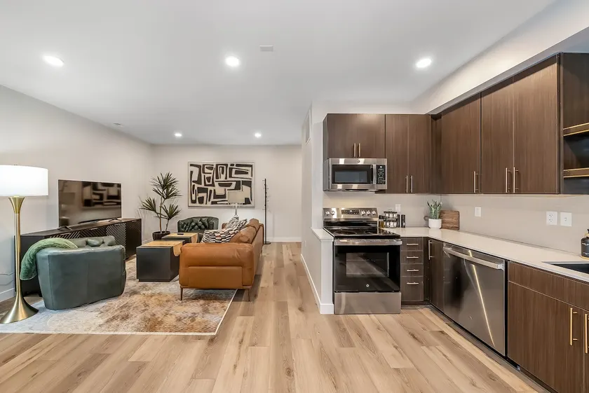 Cozy New 2BR in Tekamah | Walk to Food & Gym - Image 1