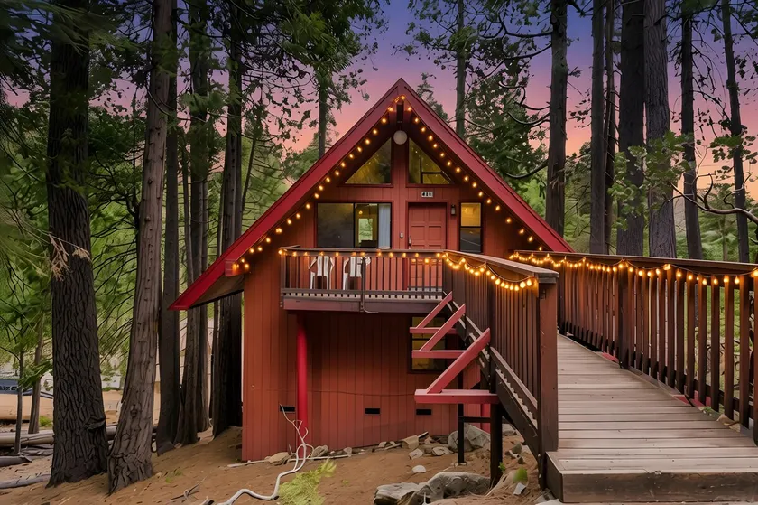 New! Yosemite Escape/Inside Yose w EV/Starlink - Image 1