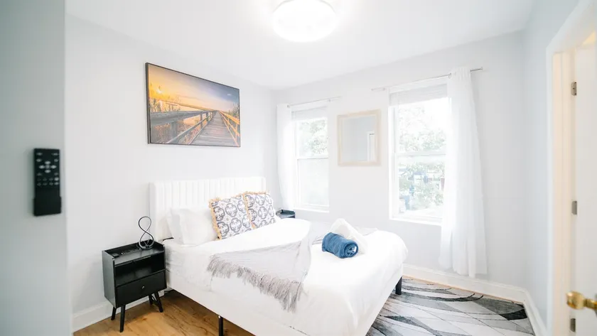 Modern DC 4BR/4BA Townhome w/ Parking - Image 1