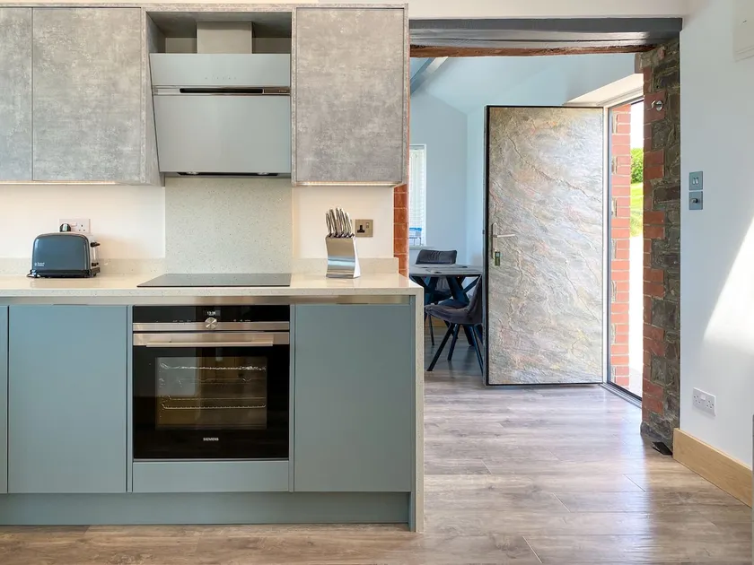 Woolbarn - Secluded romantic hideaway for two - Image 1