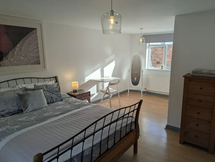 Romeo's Retreat - Image 1