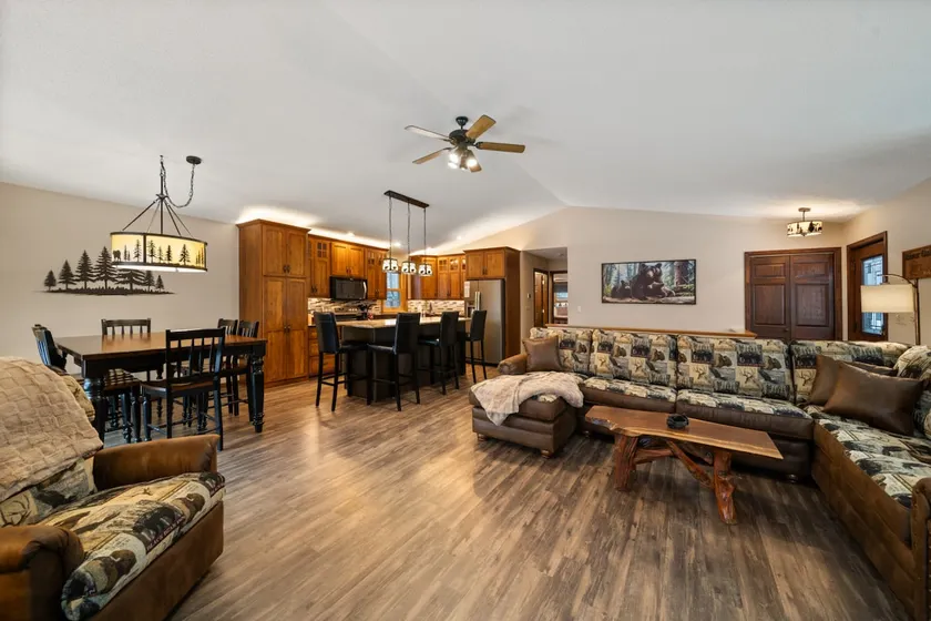 River Oaks Retreat on the Wisconsin River - Image 1