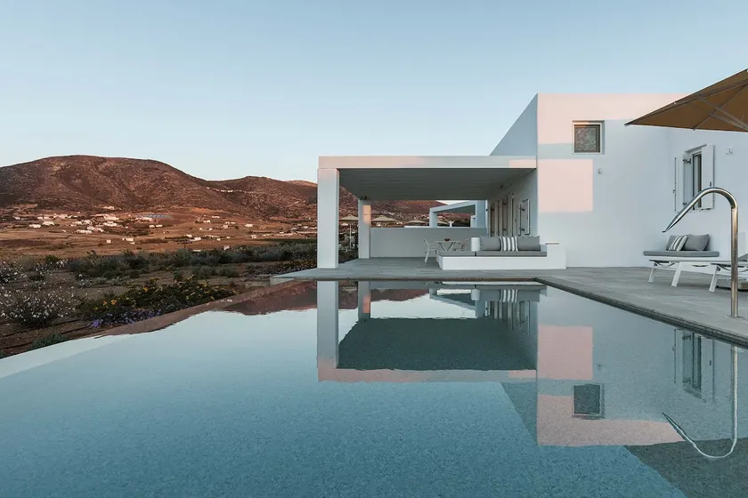 Golden View Villas Paros, Villa Daphne - Image 1