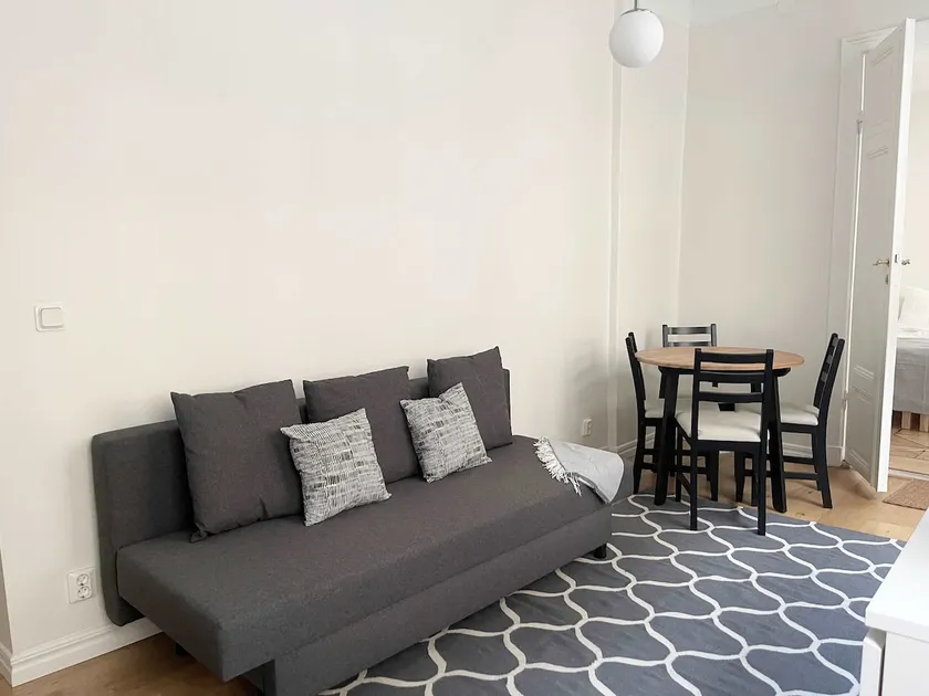 Well-planned 1 BDR in the heart of Old town - Image 1