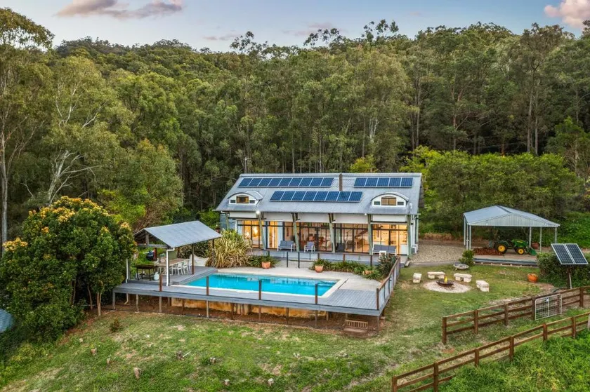 The Farm on Razorback Ridge - Image 1