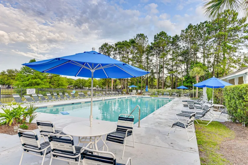 1 Mi to River! Relaxing Family Home in Bluffton - Image 1