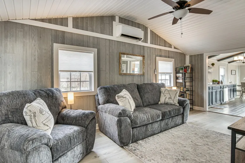 Waterfront Cottage at Cedar Pines Lake - Image 1
