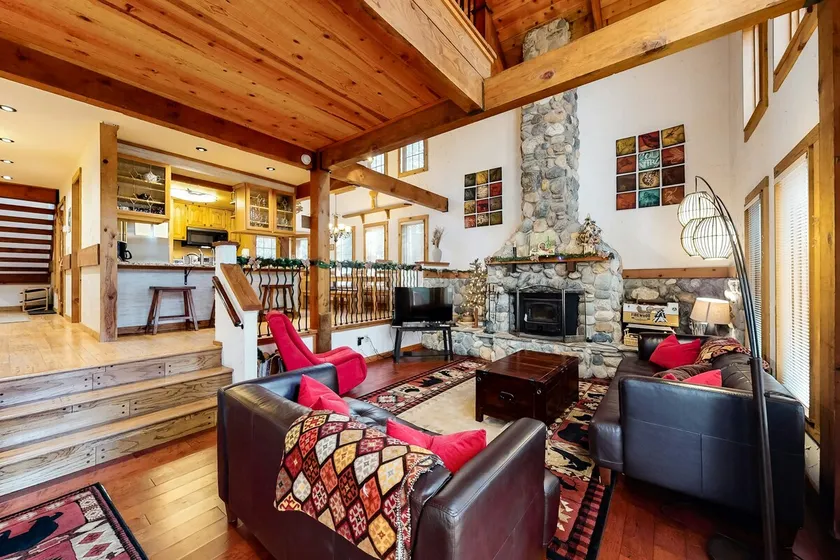 Family-friendly cabin with shared pool hot tub & tennis - near golf & skiing - Image 1