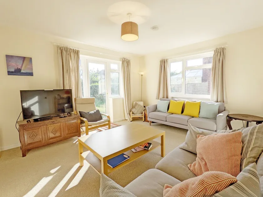 Beacon Square, Emsworth - Image 1