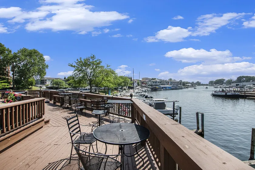 Convenient Condo On South Haven Black River - Image 1