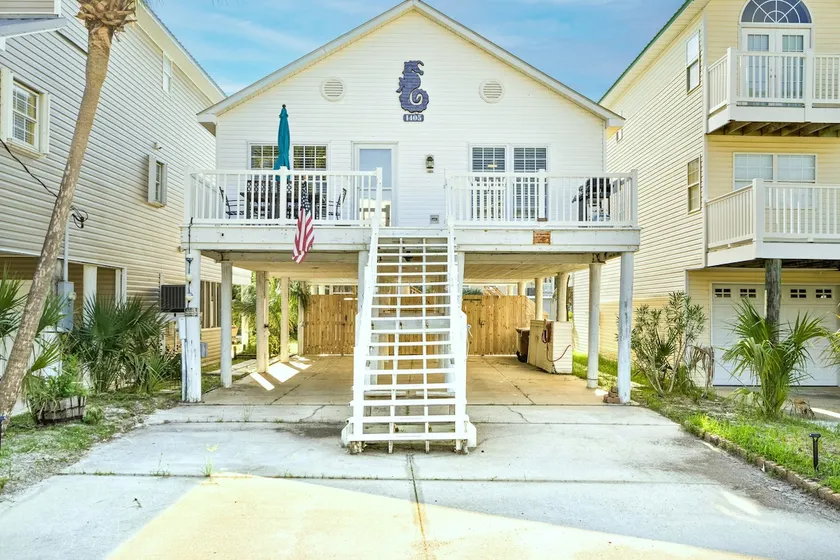 Spacious home, dog friendly, WiFi, & central AC - - Image 1