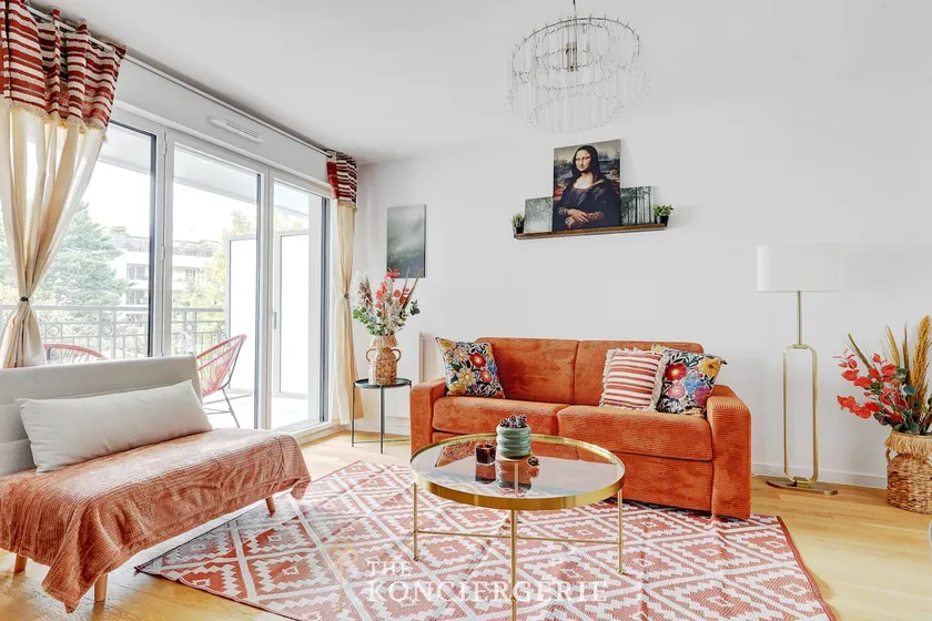 Apartment with balcony – Close to the Hippodrome - Image 1