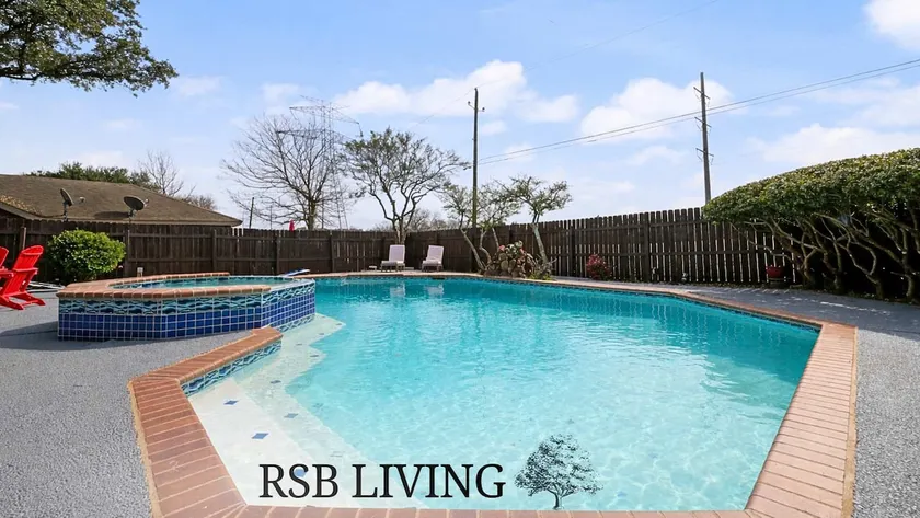 Beautiful 4BR 2B Home with pool near At&t Stadium - Image 1