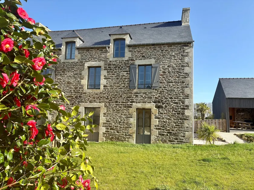 Corseul Countryside Retreat for a Family - Image 1