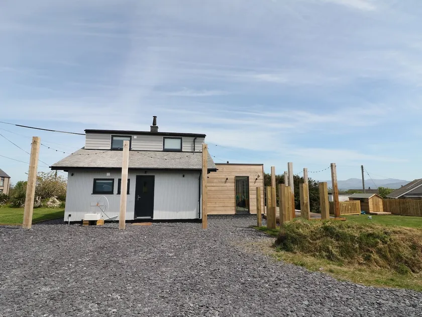 Forest Lodge - Image 1