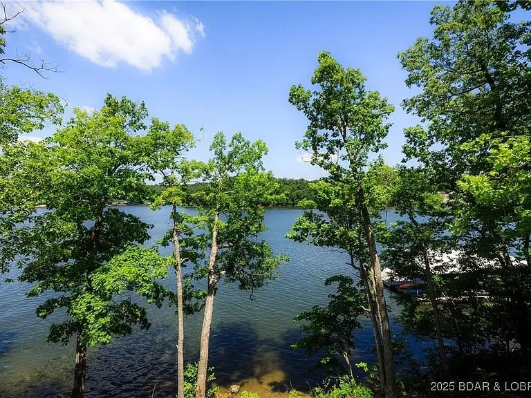 Waterfront Retreat One - Image 1