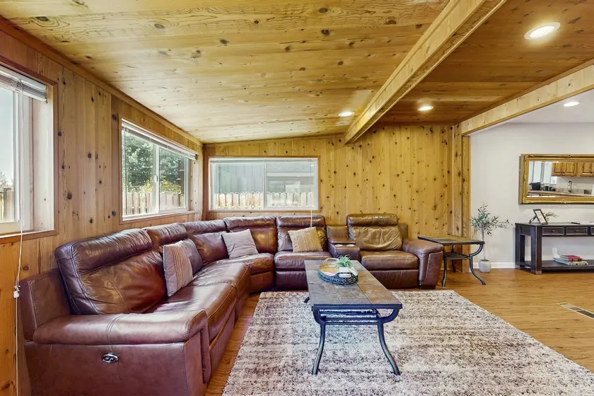Edgewood Retreat | Hot Tub, Golf Course Views - Image 1