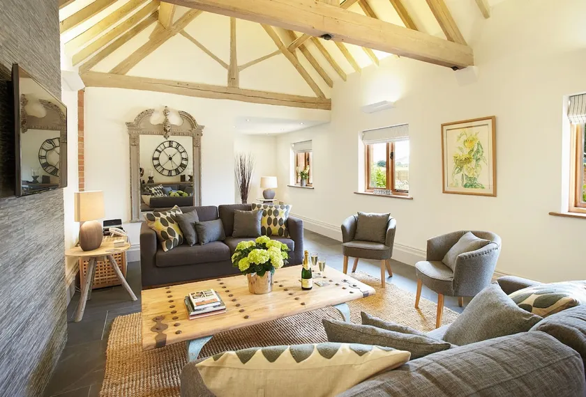 Furlong Barn - Image 1