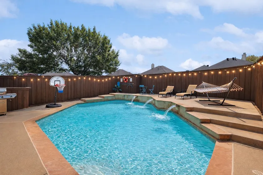 Elegant 5BR Retreat w Private Pool & Game Room - Image 1