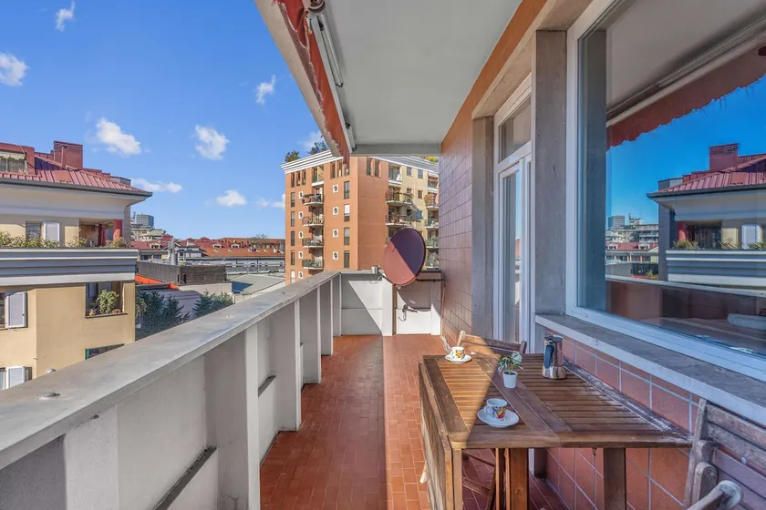 City View Balcony | 2 BDR • M2 Green Line • WiFi - Image 1